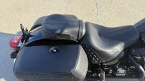 2023 Harley-Davidson® Heritage Classic thumb 1