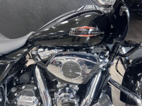 2025 Harley-Davidson® Road Glide®  thumb 3