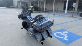 2016 Harley-Davidson® CVO™ Limited thumb 1