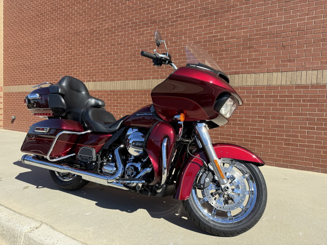 FLTRU 2016 Road Glide Ultra - Photo 2
