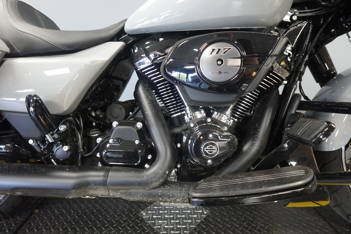 2025 Harley-Davidson Street Glide FLHX - Photo 9