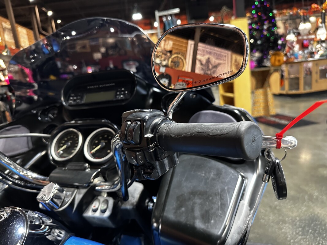 Harley-Davidson Road Glide Ultra 2011 FLTRU COOL BLUE PEARL - Photo 4