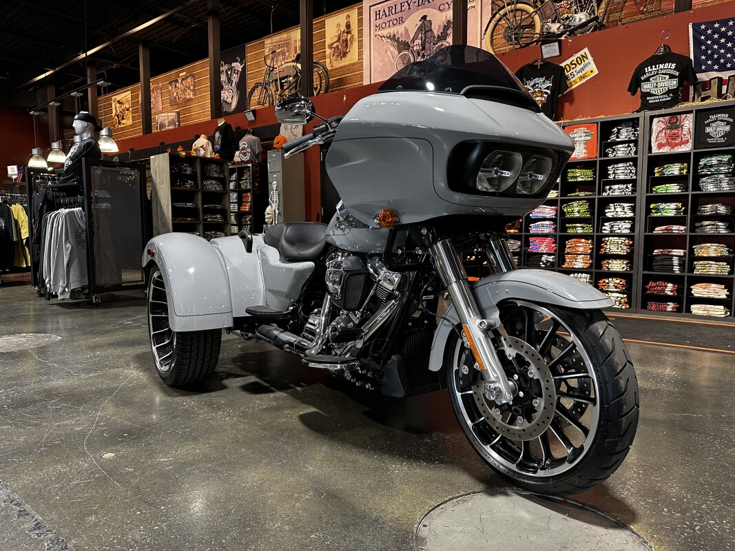 Harley-Davidson Road Glide 3 2024 FLTRT BILLIARD GRAY W/ PINSTRIPE