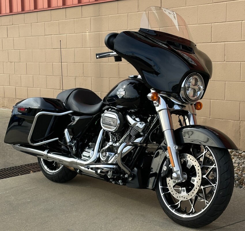 2022 Harley-Davidson Street Glide Special Vivid Black - Photo 3