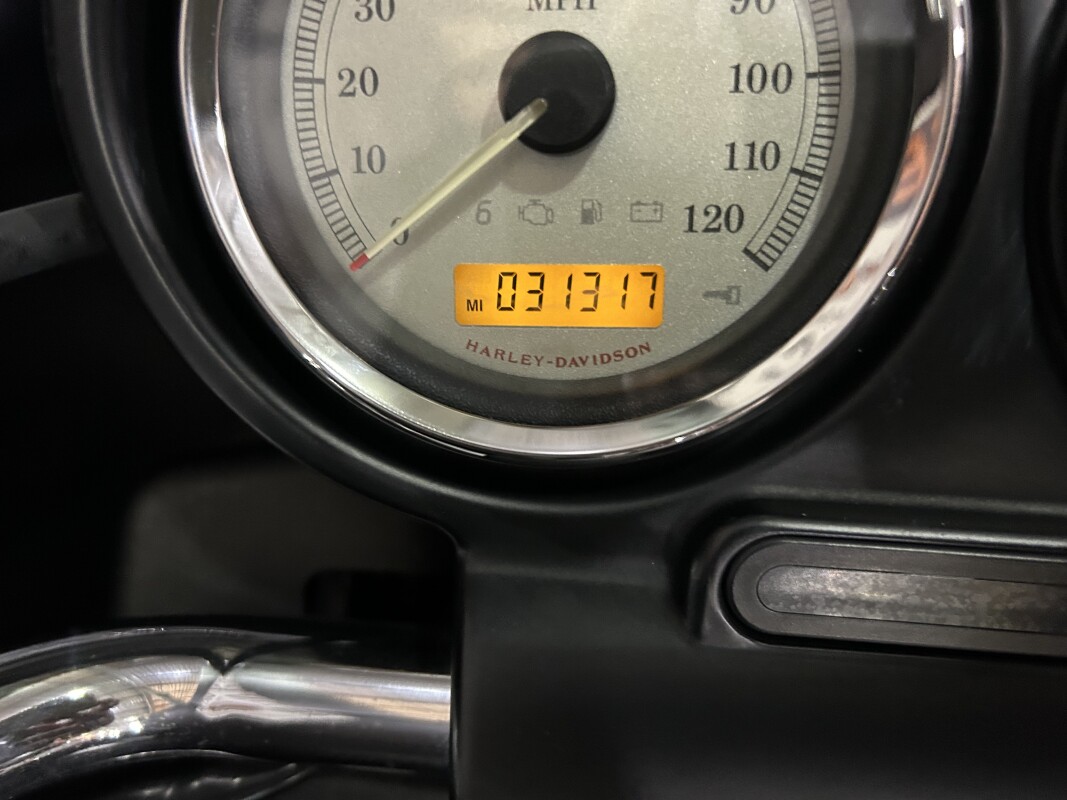 2012 HD FLTRX103 - Photo 5