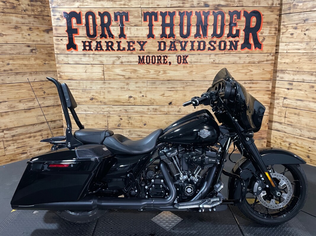 Harley-Davidson Street Glide Special 2023 FLHXS Vivid Black - Black Finish