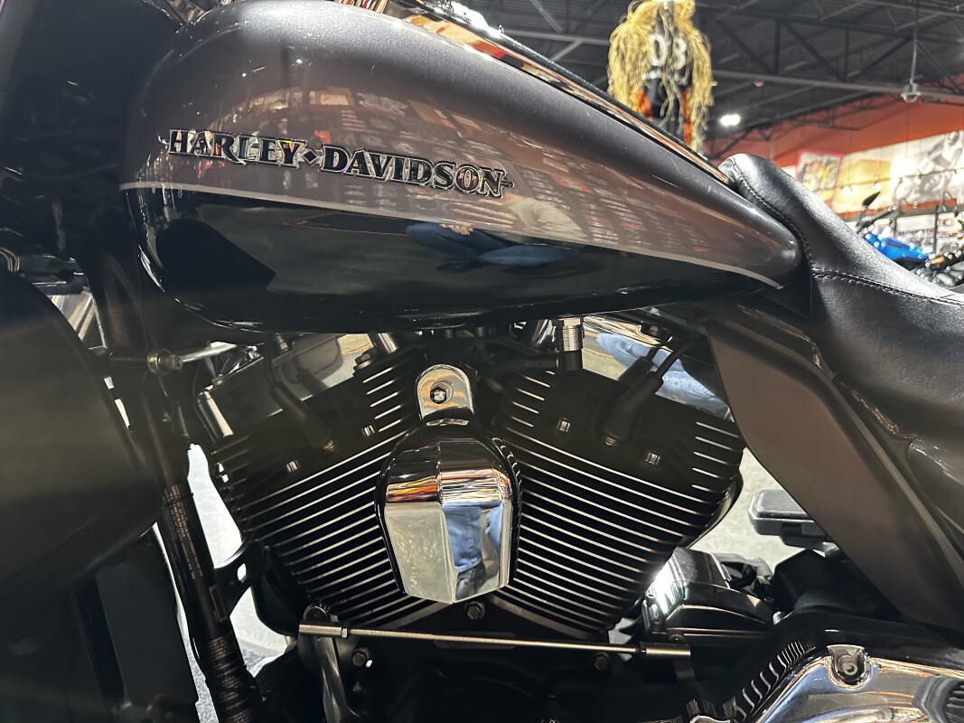 Harley-Davidson Electra Glide Ultra Limited 2014 FLHTK CHAR PRL/V BLK W/ PINSTRIPE - Photo 9