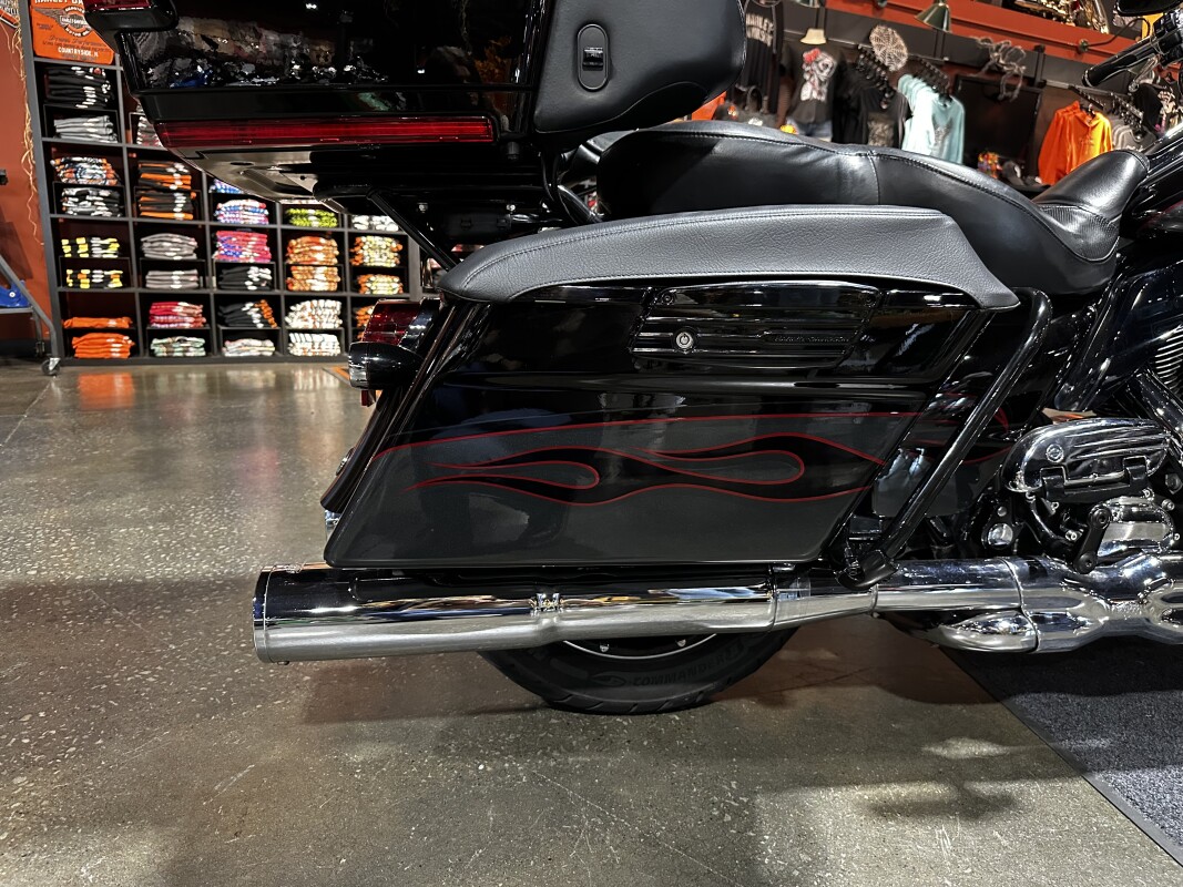 HD FLHTCUSE5- 2010 CRIM BLK/SLATE - Photo 6
