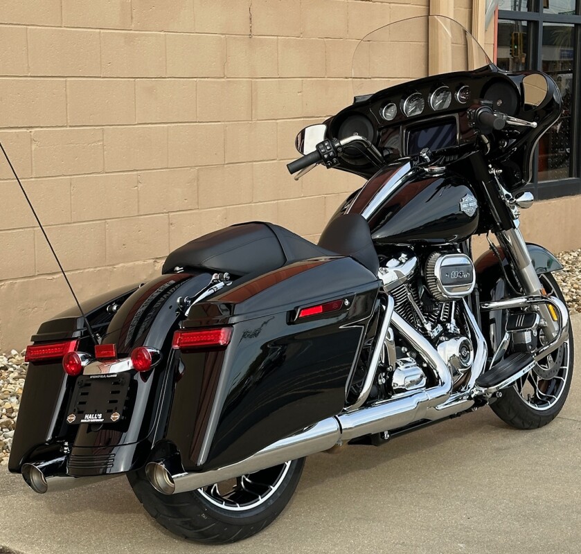 2022 Harley-Davidson Street Glide Special Vivid Black - Photo 2