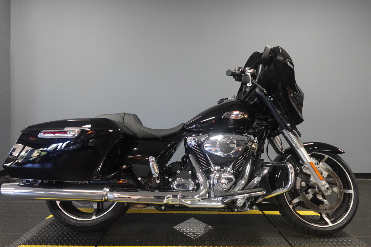 2024 Harley-Davidson Street Glide FLHX