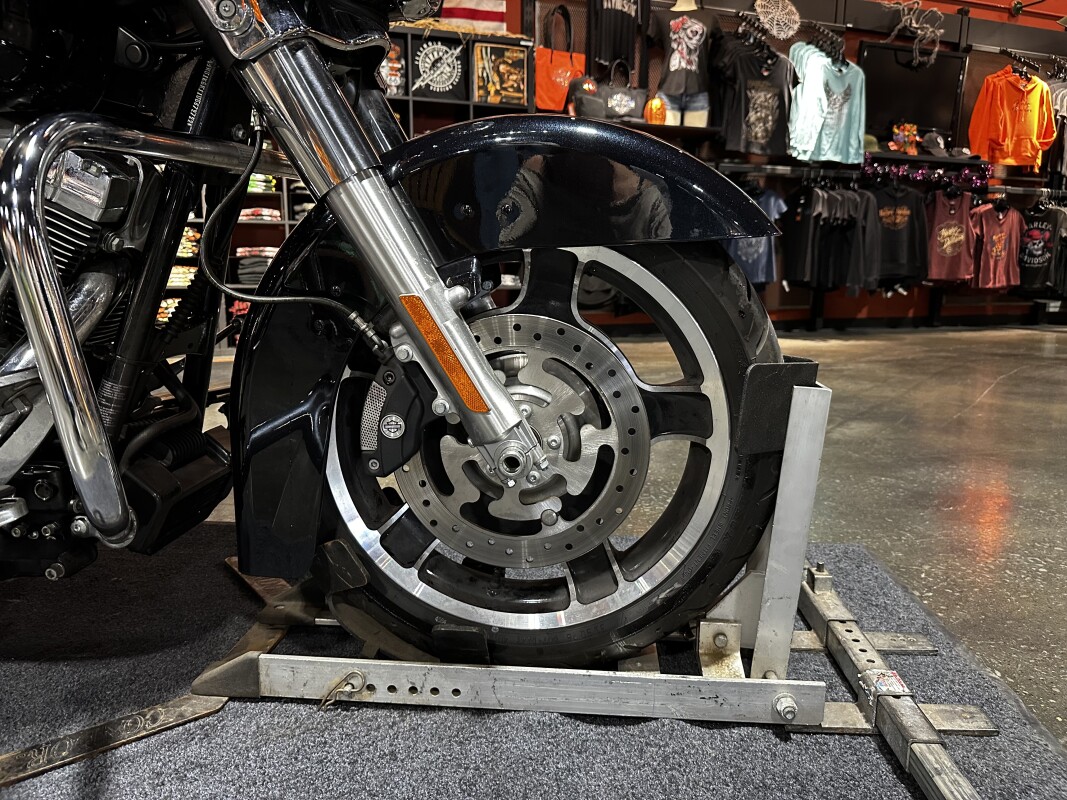 Harley-Davidson Street Glide 2013 FLHX MIDNIGHT PEARL - Photo 2