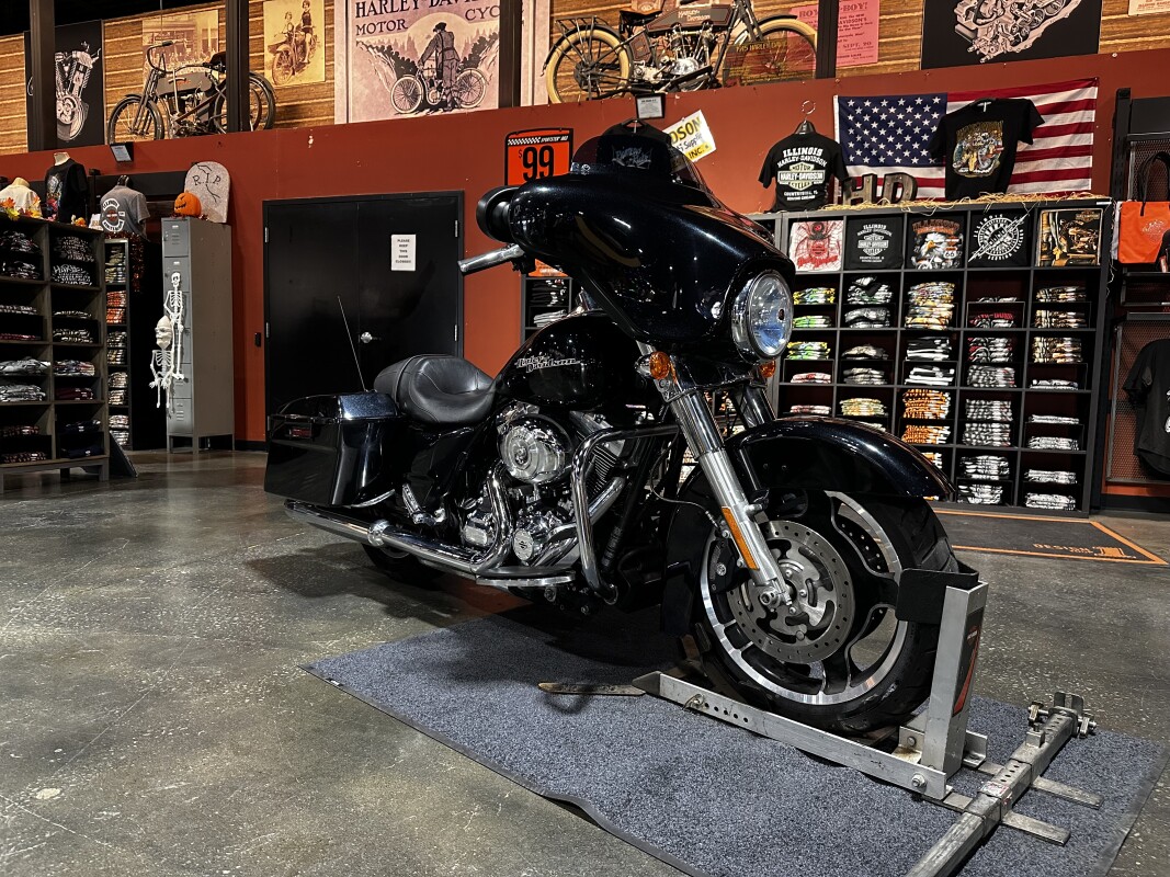 Harley-Davidson Street Glide 2013 FLHX MIDNIGHT PEARL