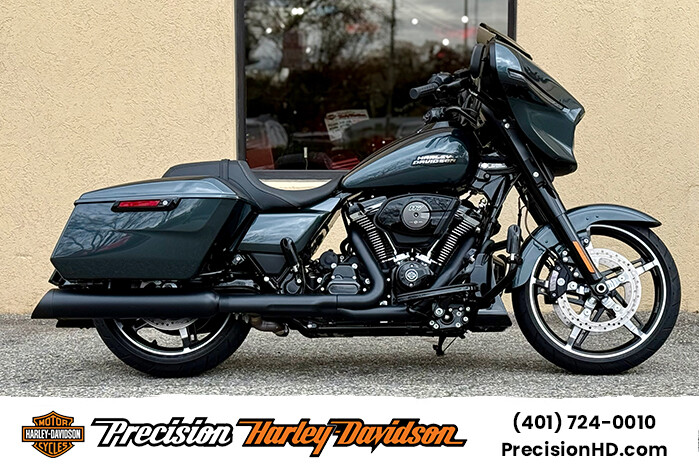 2025 Harley-Davidson® Street Glide® FLHX - LOW MILEAGE