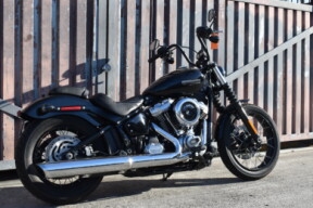 2025 Harley-Davidson® Street Bob® FXBB thumb 1