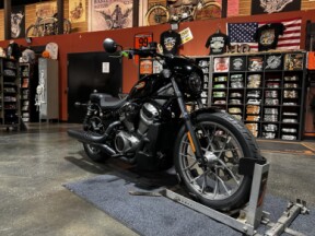 Harley-Davidson® Nightster™ Special 2023 RH975S BLACK thumb 3