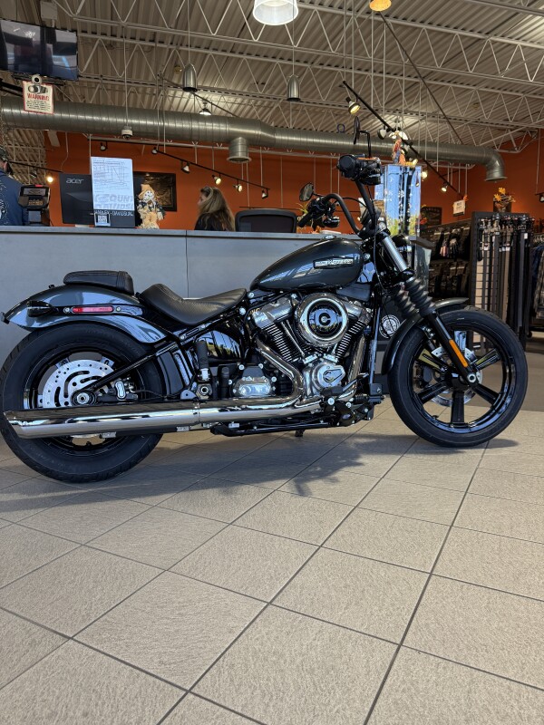 FXBB 2025 Street Bob