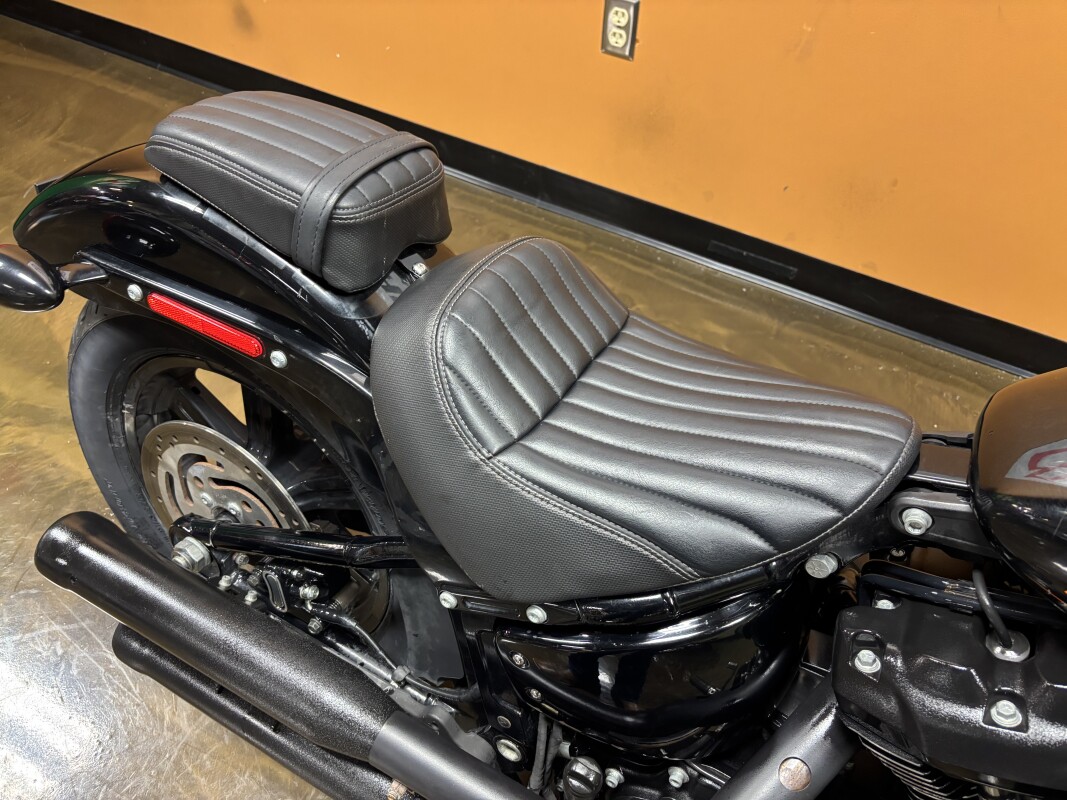 FXBBS 2022 Street Bob 114 - Photo 10