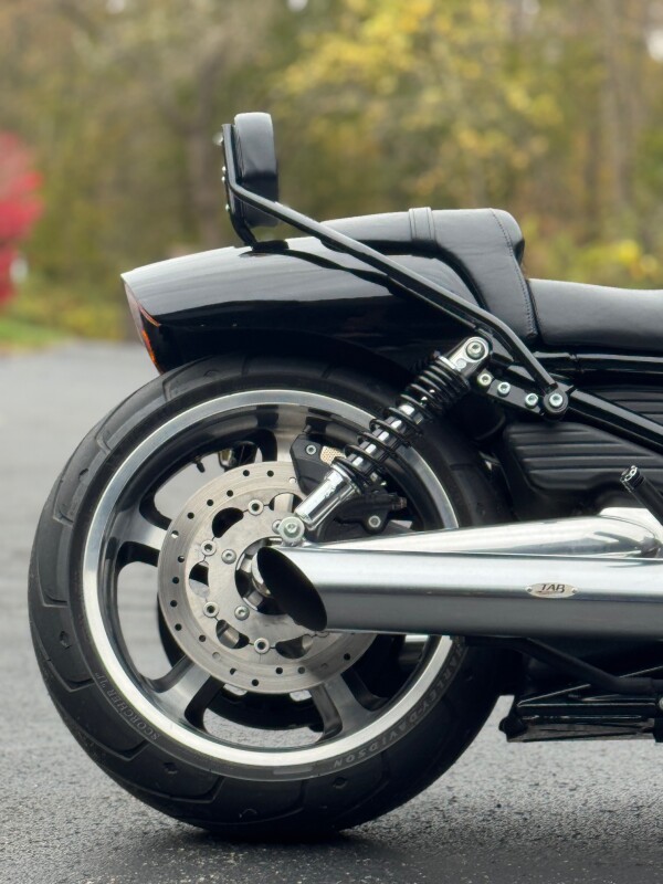2012 Harley-Davidson V-Rod Muscle Vivid Black - Photo 7