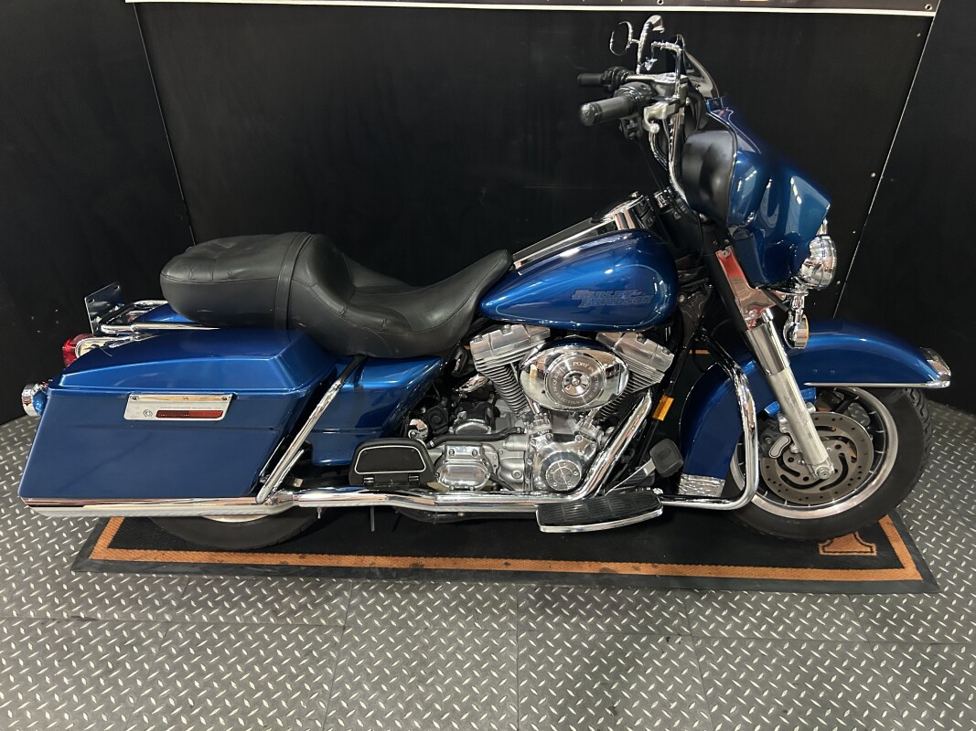 2006 Harley-Davidson FLHTI Electra Glide Standard - Photo 2