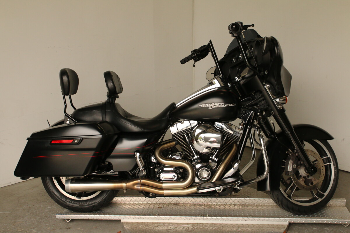 2016 Harley-Davidson Street Glide Special