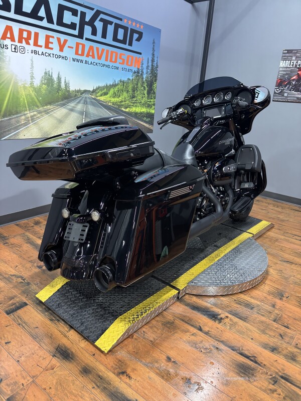 2018 Harley-Davidson Street Glide Special BLACK - Photo 5