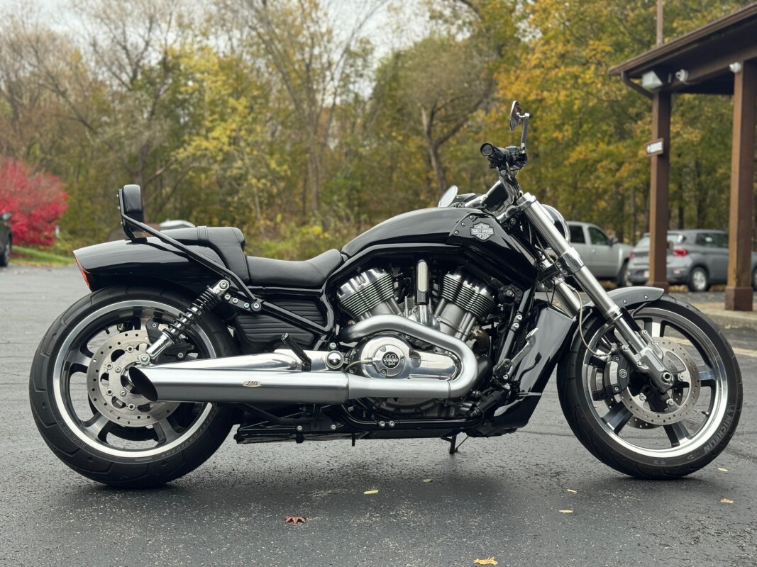 2012 Harley-Davidson V-Rod Muscle Vivid Black
