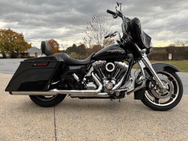 Harley-Davidson Street Glide 2011 FLHX Black