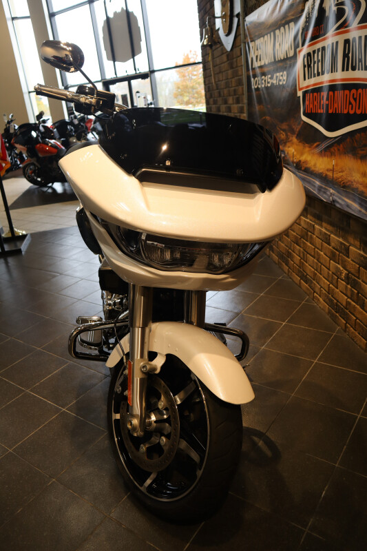 2024 Road Glide (FLTRX) - Photo 3