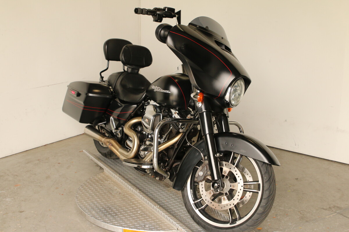 2016 Harley-Davidson Street Glide Special - Photo 4