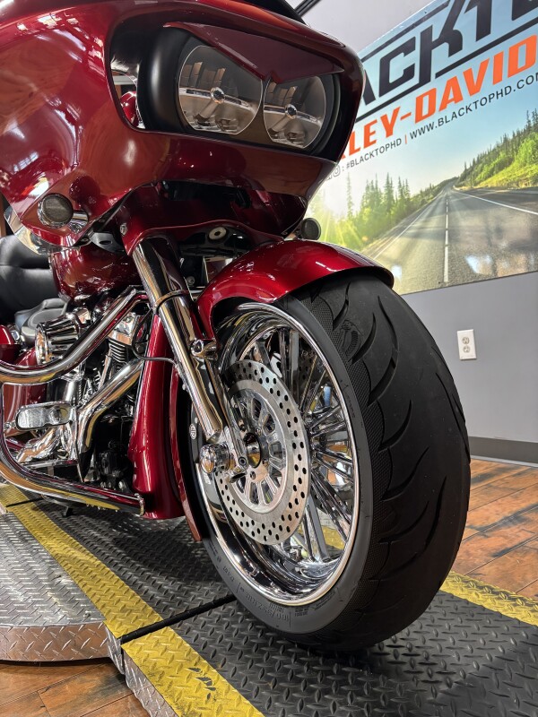 2017 Harley-Davidson Road Glide Special VELOCITY RED - Photo 8