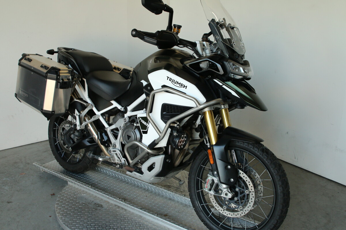 2023 Triumph Tiger 1200 GT Explorer - Photo 3