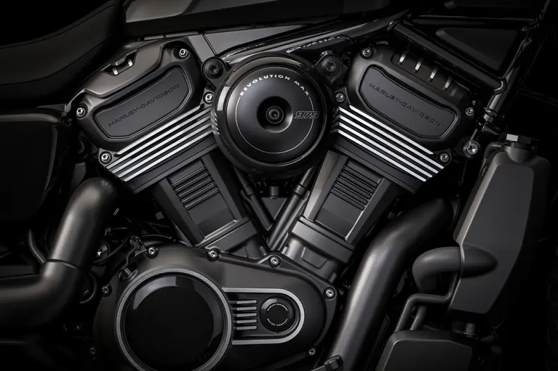Responsive Revolution Max 975T Motor