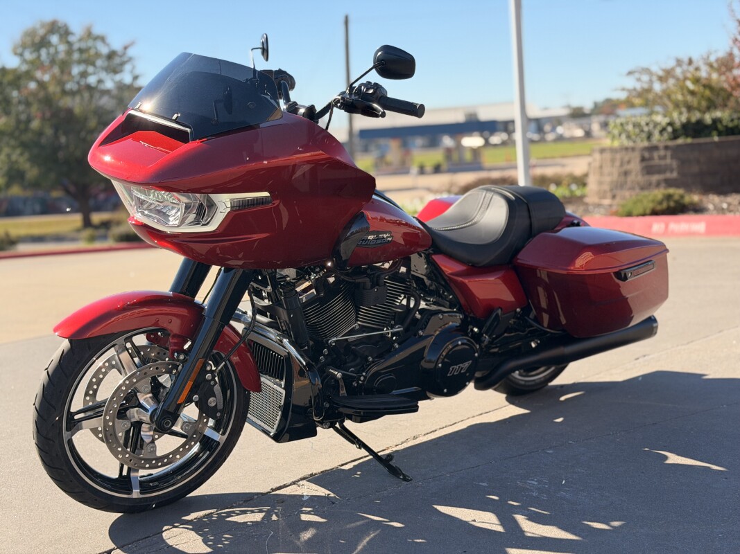 2025 Harley-Davidson Road Glide FLTRX Brilliant Red W/ Thrashin Tbars - Photo 5