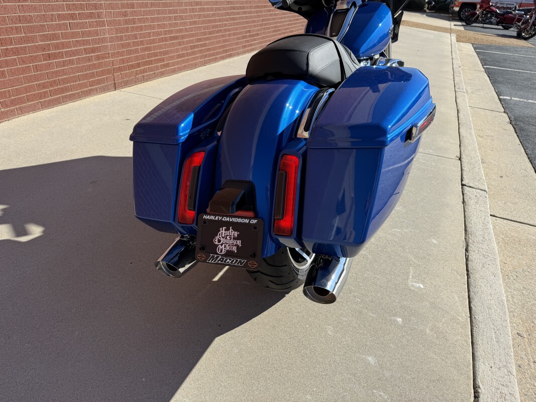FLHX 2025 Street Glide - Photo 4