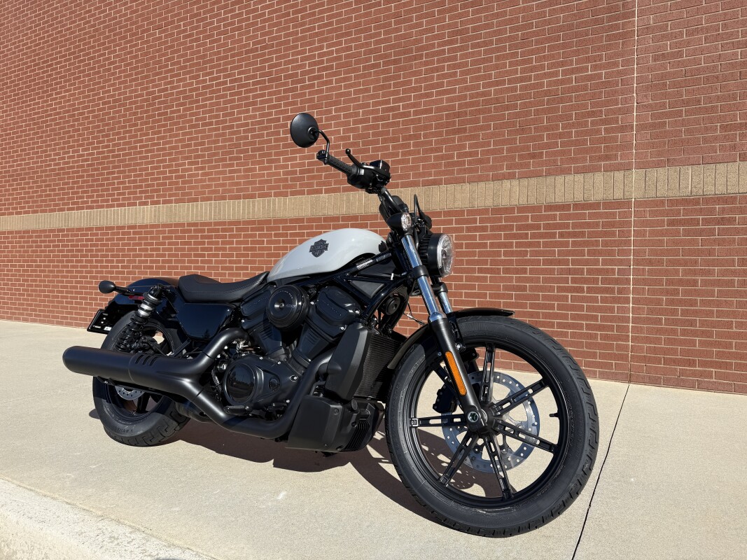 RH975 2025 Nightster - Photo 2