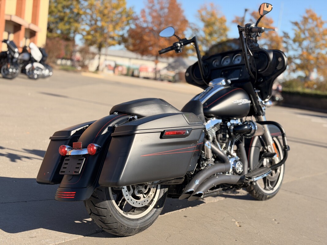 2016 Harley-Davidson Street Glide Special FLHXS Black Denim 672563 - Photo 3