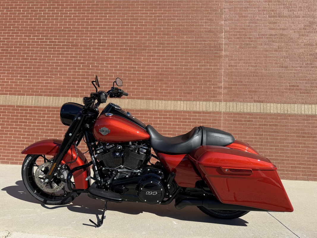 FLHRXS 2025 Road King Special - Photo 6