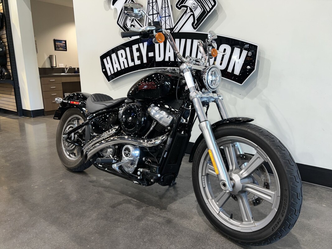 2024 Harley-Davidson Softail Standard FXST - Photo 2