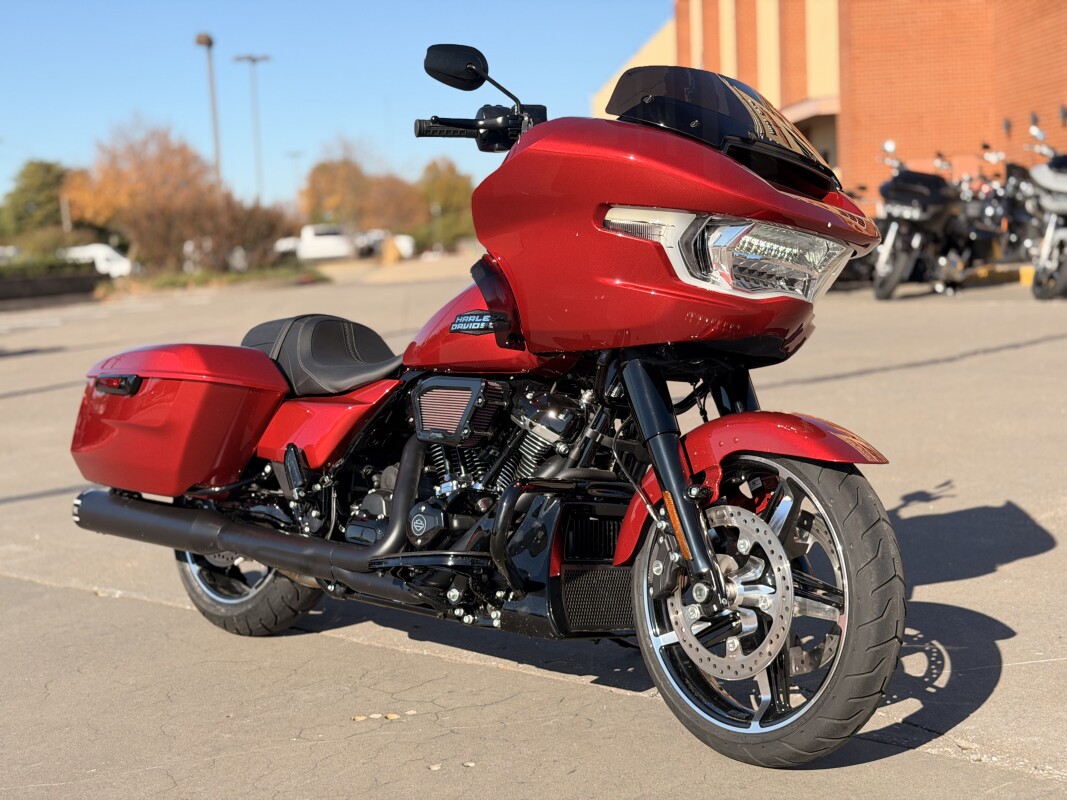 2025 Harley-Davidson Road Glide FLTRX Brilliant Red W/ Thrashin Tbars - Photo 2