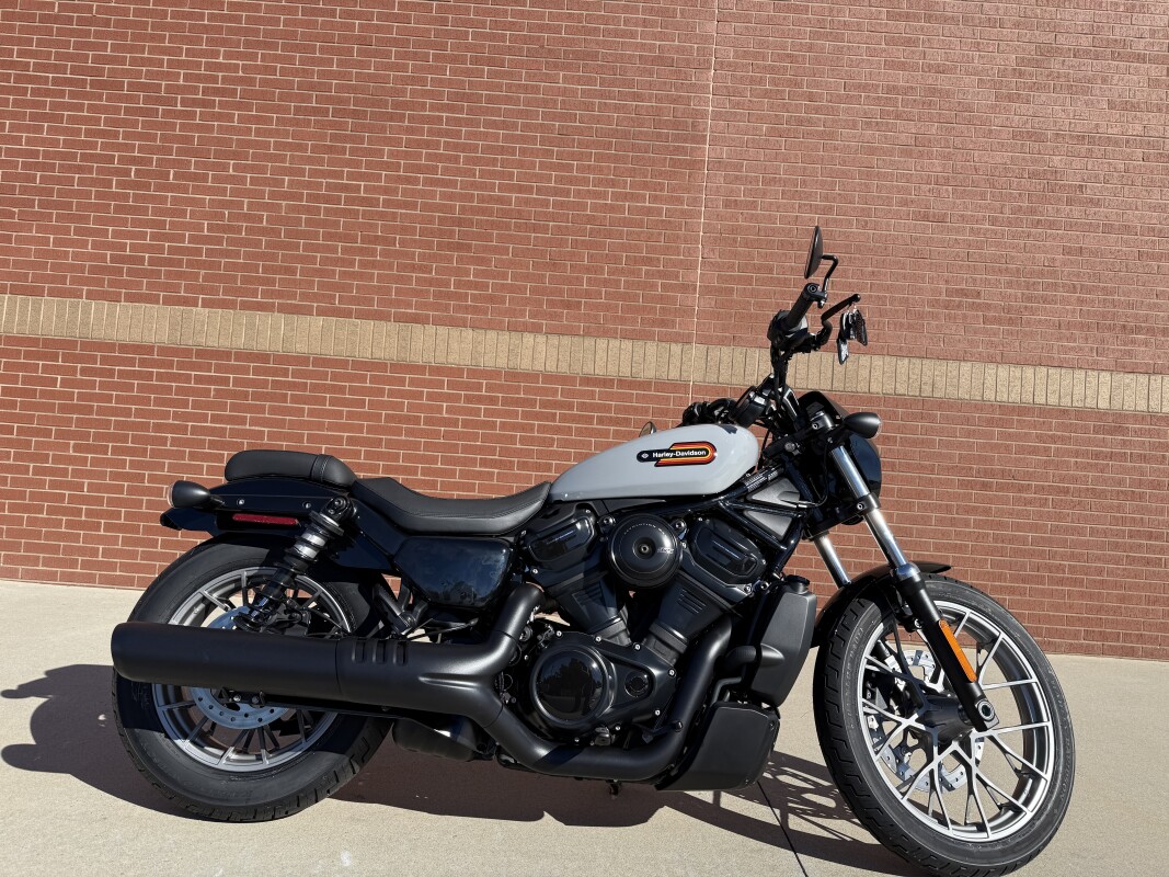 RH975S 2025 Nightster Special