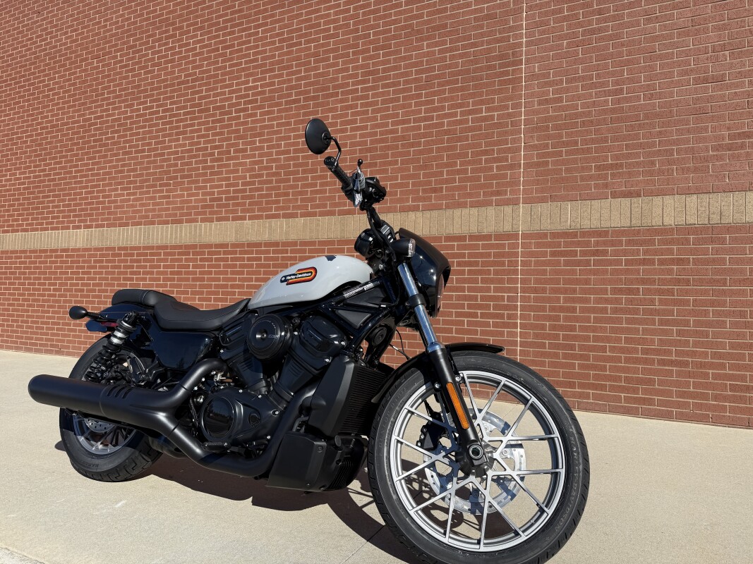 RH975S 2025 Nightster Special - Photo 2
