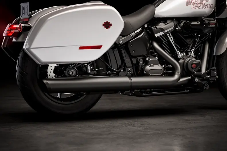 2-Into-1 Exhaust Built for Bite