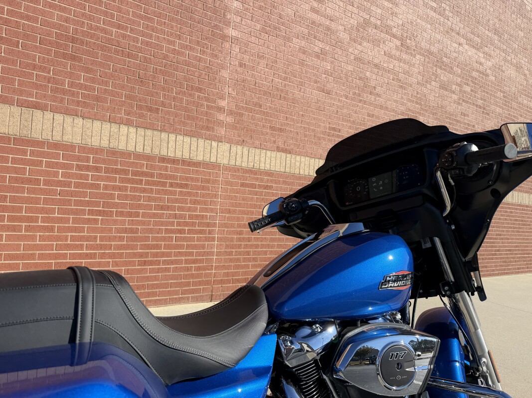 FLHX 2025 Street Glide - Photo 5