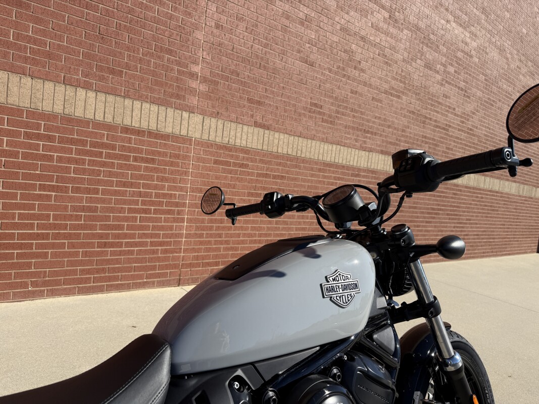 RH975 2025 Nightster - Photo 5