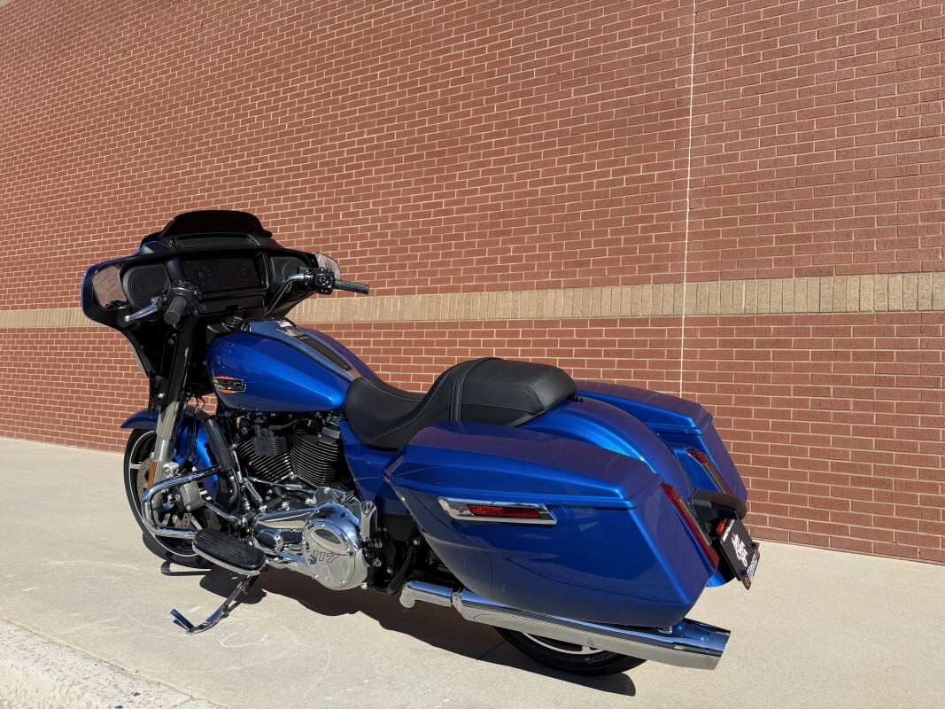 FLHX 2025 Street Glide - Photo 8