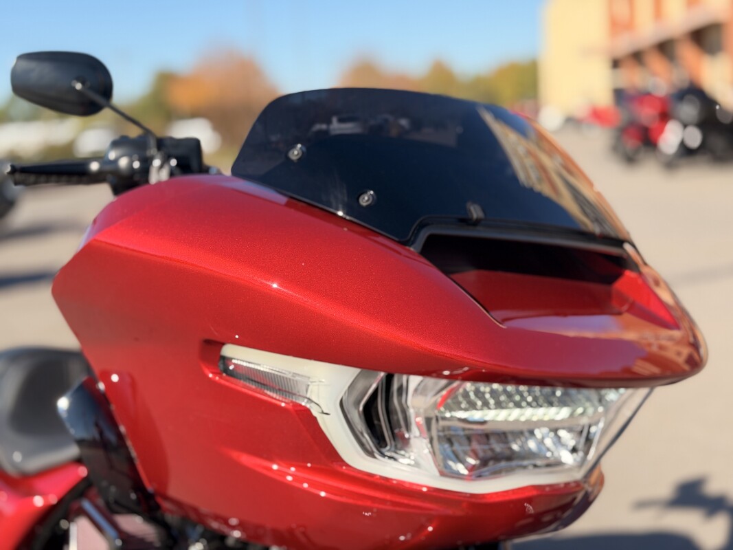 2025 Harley-Davidson Road Glide FLTRX Brilliant Red W/ Thrashin Tbars - Photo 10