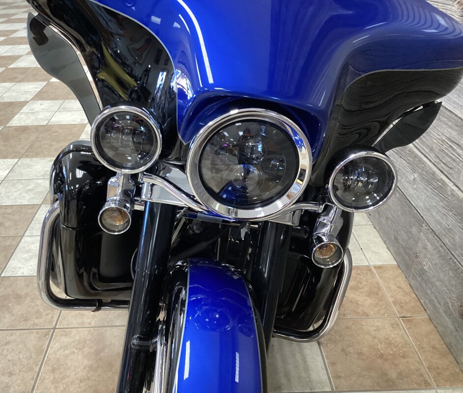 2010 Harley-Davidson Electra Glide Ultra Limited Flame Blue Pearl - Photo 4