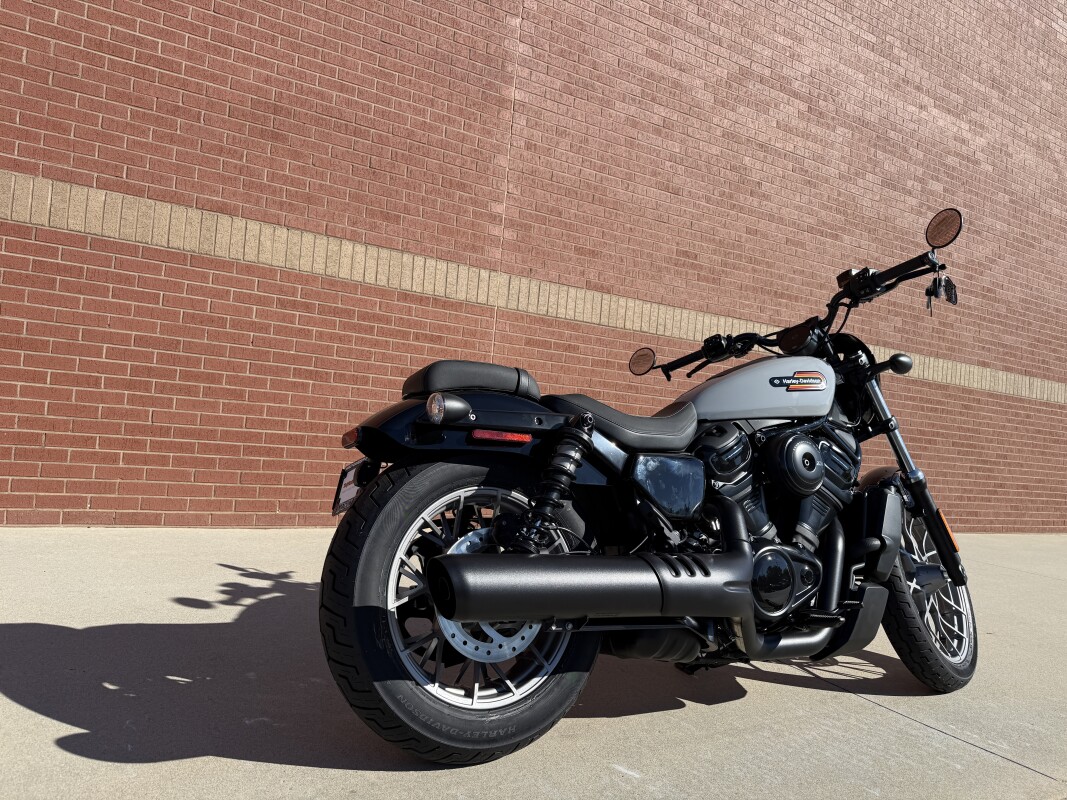 RH975S 2025 Nightster Special - Photo 3