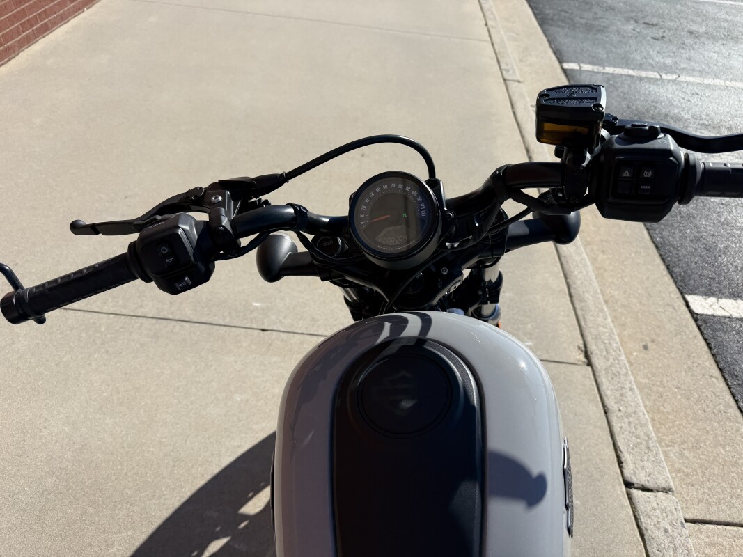 RH975 2025 Nightster - Photo 6