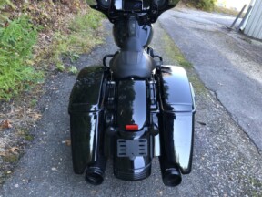 2023 Harley-Davidson® Street Glide® Special Vivid Black - Black Finish thumb 1
